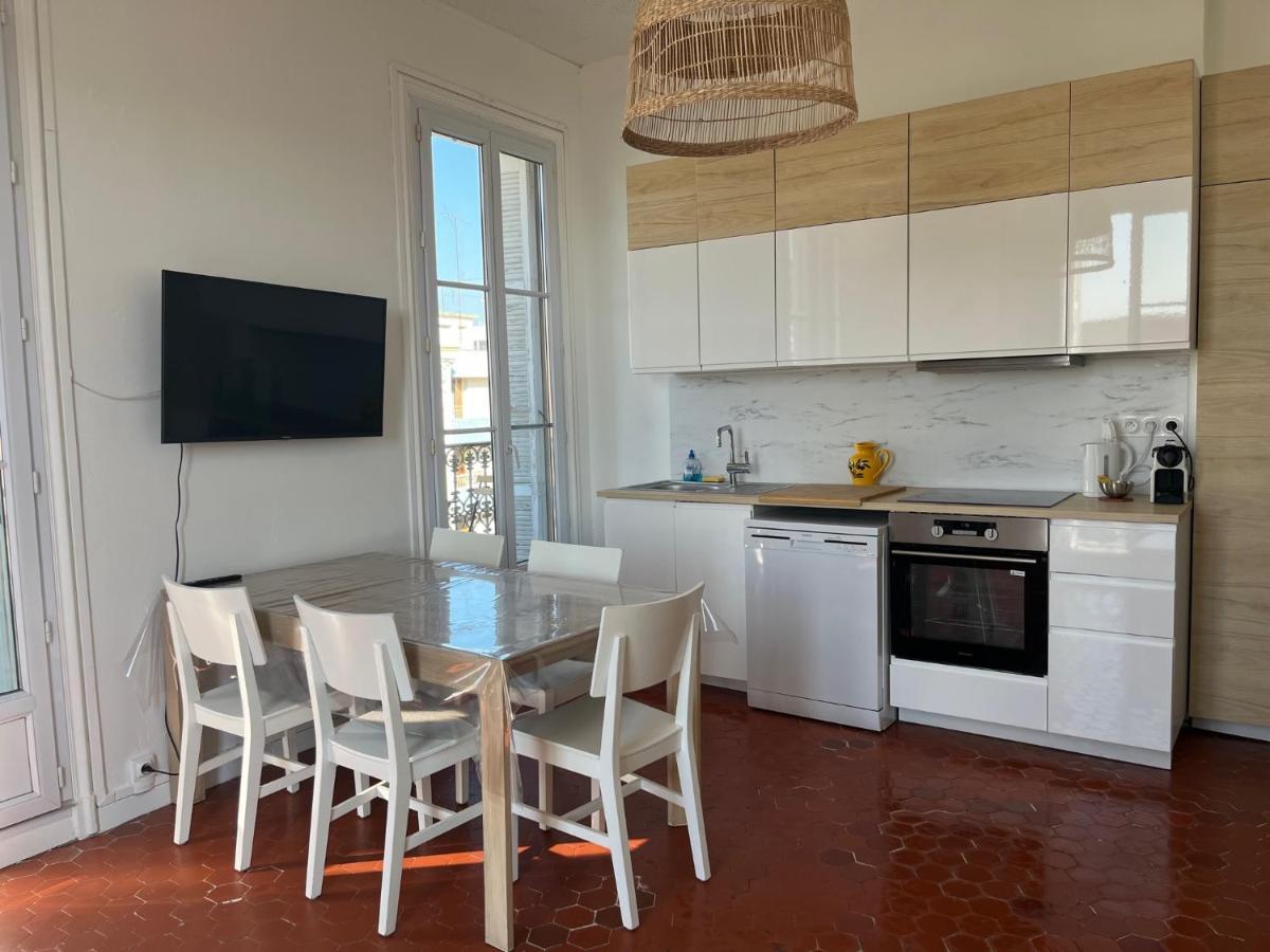 Appartement Hyeres - Centre Ville 3 Chambres 6 Personnes 4Eme Etage Escalier - Sebastien Claire Εξωτερικό φωτογραφία